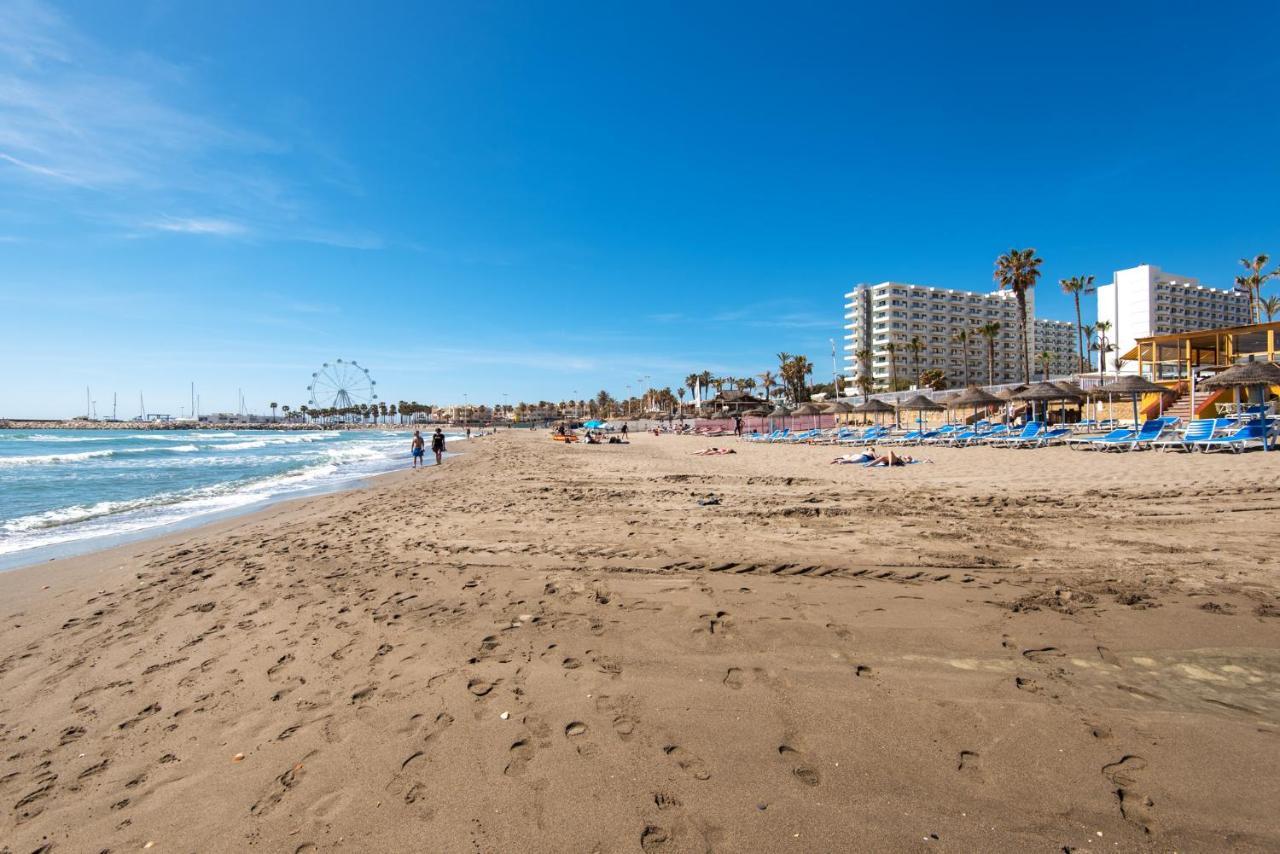 Aloha Puerto Private Apartment 1St Line Carihuela Beach Torremolinos Luaran gambar